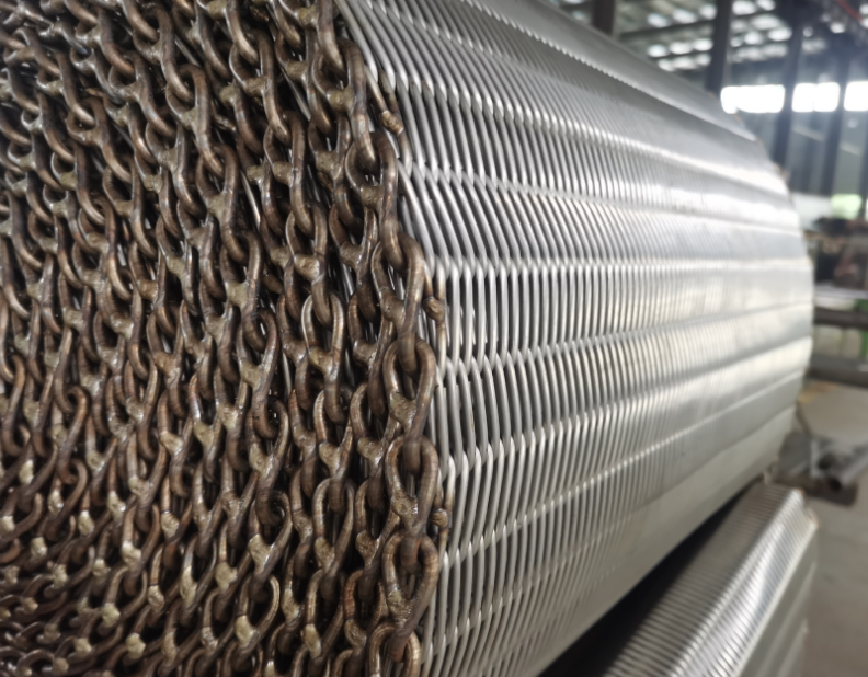 網帶運行過程中為什么會產生跑偏？